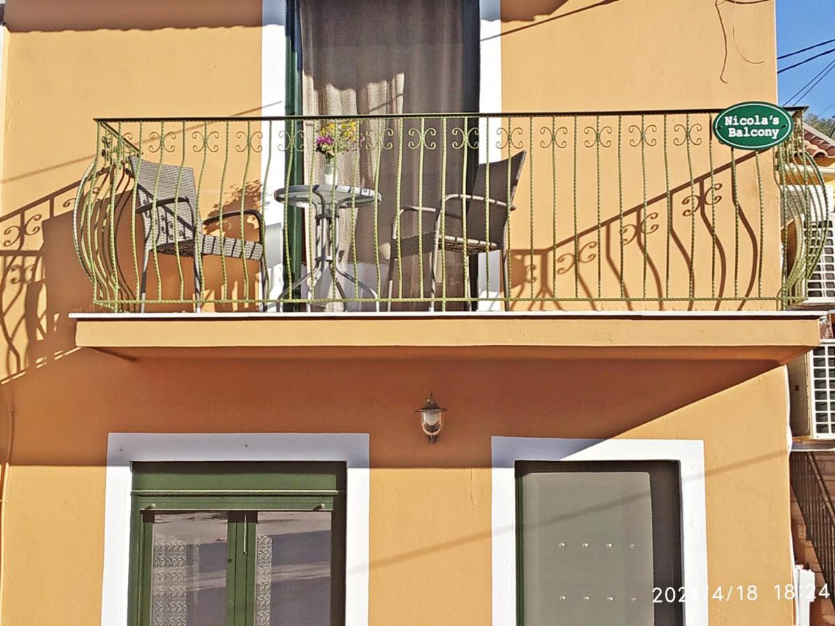 Old Harbour Apartments By Corfuescapes ガイオス エクステリア 写真